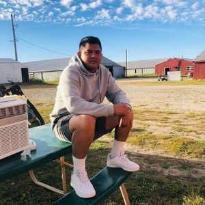 Meet your Posher, Kenneth